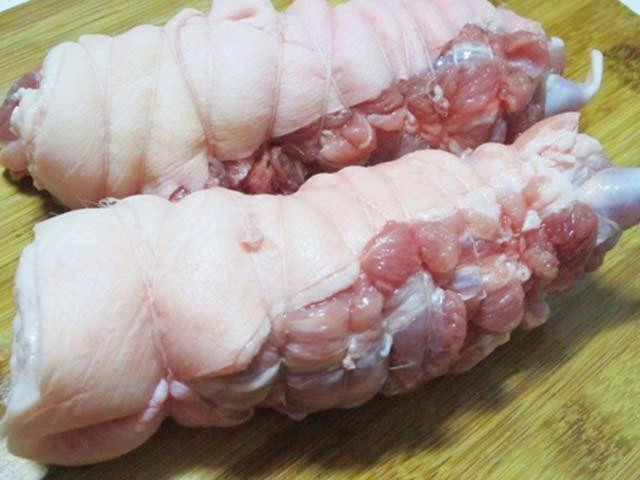 Luộc thịt lợn chỉ cần thêm một thứ, vừa thơm ngon vừa không hôi - Hình 3 Luoc thit lon chi can them mot thu, vua thom ngon vua khong hoi-Hinh-3