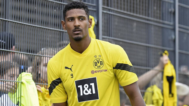 Tân binh đắt giá của Dortmund bị ung thư Tan binh dat gia cua Dortmund bi ung thu
