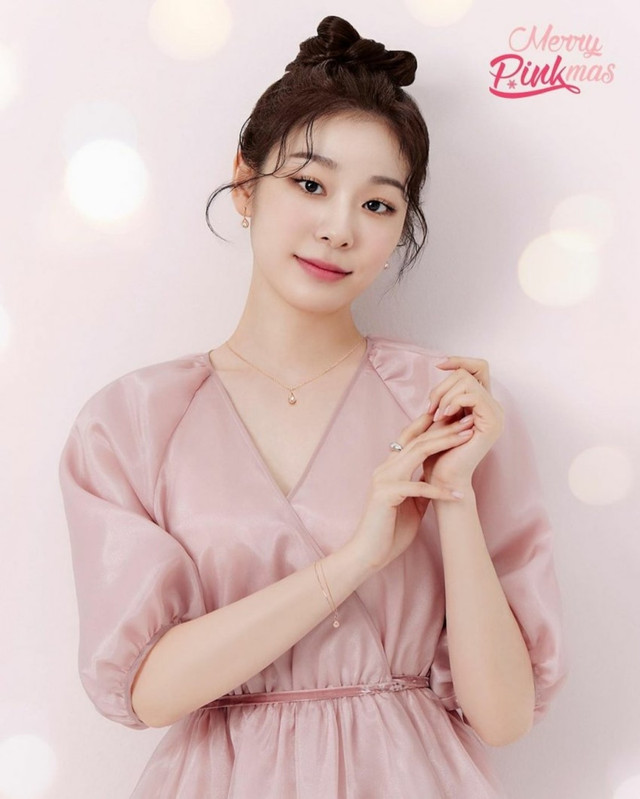Nữ hoàng trượt băng Kim Yuna kết hôn với ca sĩ kém 5 tuổi - Hình 3 Nu hoang truot bang Kim Yuna ket hon voi ca si kem 5 tuoi-Hinh-3