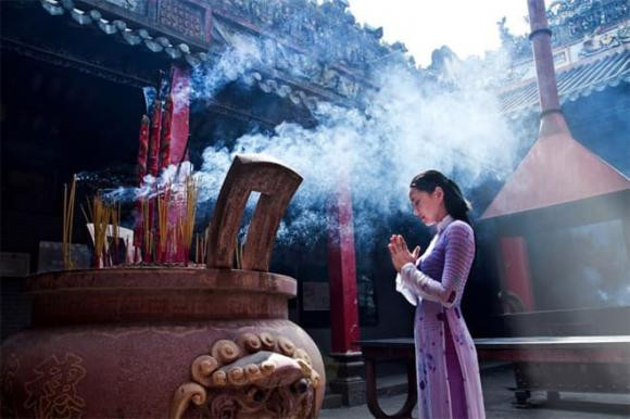 Tháng 7 cô hồn nhiều hung tinh, họa hại, hóa giải thế nào? - Hình 3 Thang 7 co hon nhieu hung tinh, hoa hai, hoa giai the nao?-Hinh-3