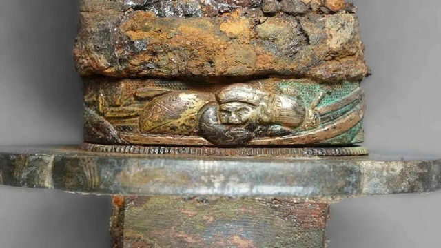 Khai quật được thanh kiếm lộng lẫy từ thời Edo Nhật Bản - Hình 2 Khai quat duoc thanh kiem long lay tu thoi Edo Nhat Ban-Hinh-2