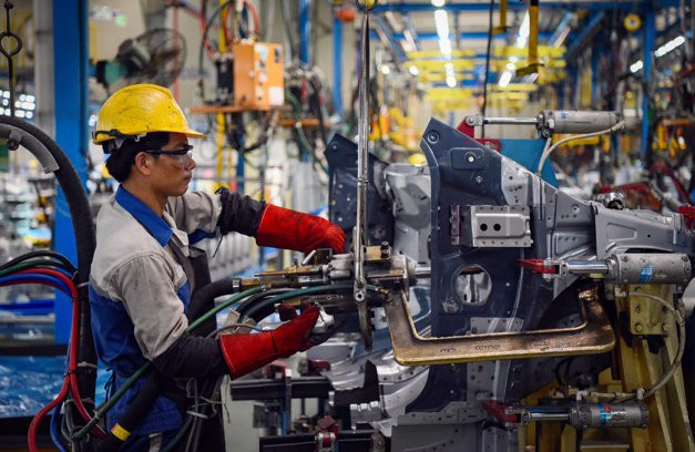 Chính phủ tung hàng loạt gói hỗ trợ để phục hồi, phát triển kinh tế - Hình 3 Chinh phu tung hang loat goi ho tro de phuc hoi, phat trien kinh te-Hinh-3