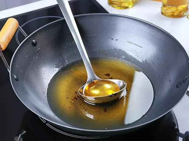 5 sai lầm "chết người" khi dùng dầu ăn hầu hết nhà nào cũng mắc - Hình 3 5 sai lam