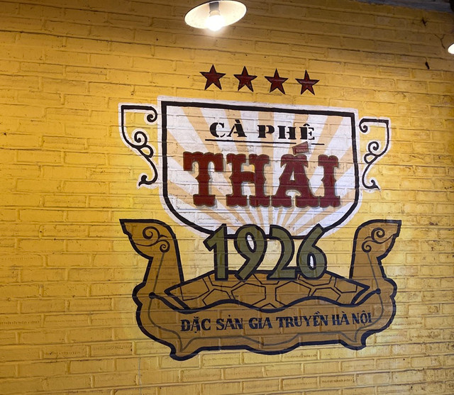 Mê mẩn với quán cà phê rang củi có tuổi đời trăm năm - Hình 9 Me man voi quan ca phe rang cui co tuoi doi tram nam-Hinh-9