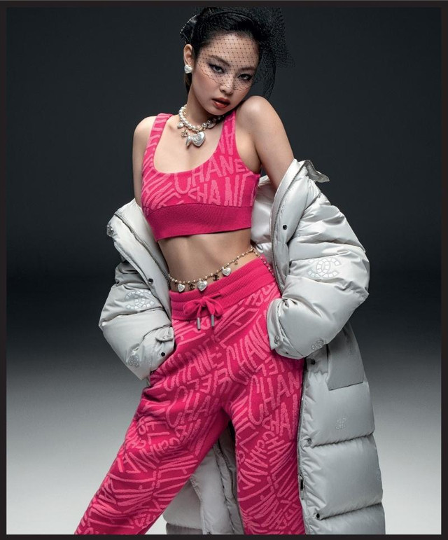Thúy Ngân già chát như thím, mặt 'diễn tuồng' xuống phố - Hình 5 Thuy Ngan gia chat nhu thim, mat 'dien tuong' xuong pho-Hinh-5