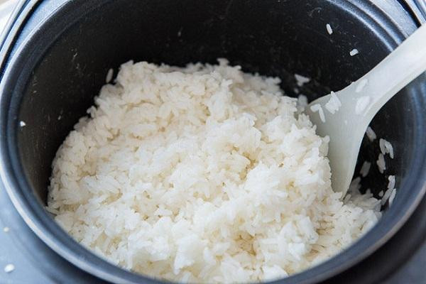 Ăn cơm không hề đơn giản, 4 sai lầm hầu hết người Việt đều mắc - Hình 2 An com khong he don gian, 4 sai lam hau het nguoi Viet deu mac-Hinh-2