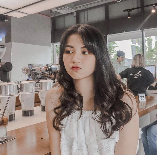 Bị hỏi vì sao 'can đảm' quay lại, hotgirl Olympia Lan Thy phản ứng gắt - Hình 3 Bi hoi vi sao 'can dam' quay lai, hotgirl Olympia Lan Thy phan ung gat-Hinh-3