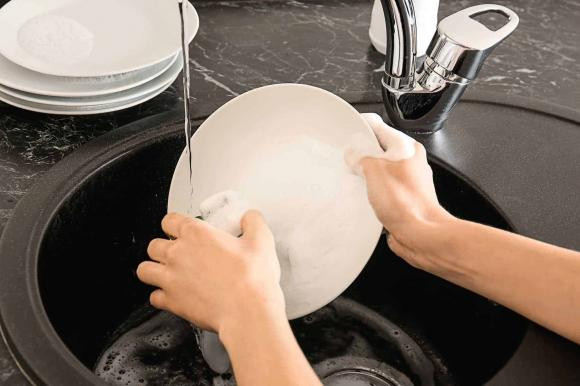 Trà để qua đêm là 'báu vật', công dụng thần kỳ trong bón cây và khử mùi - Hình 2 Tra de qua dem la 'bau vat', cong dung than ky trong bon cay va khu mui-Hinh-2