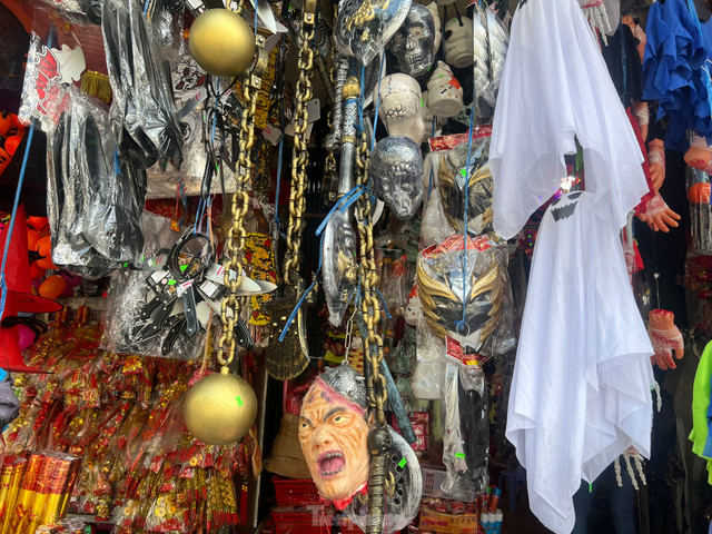Những món đồ trang trí Halloween nhìn thấy đã "khóc thét" Nhung mon do trang tri Halloween nhin thay da