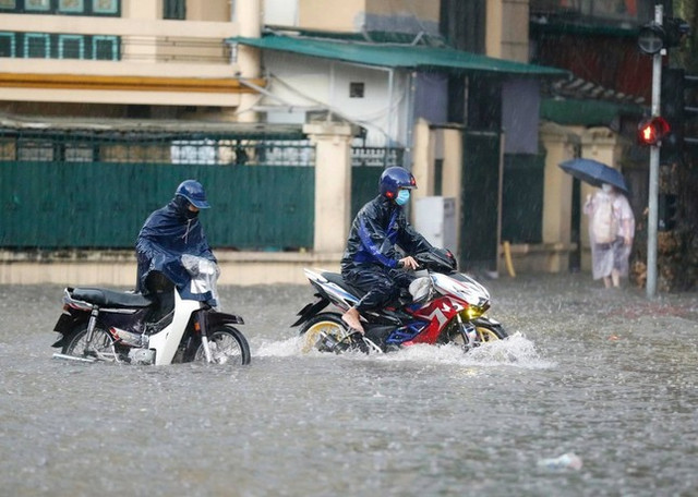Từ chiều tối nay, miền Bắc bước vào đợt mưa lớn dài ngày Tu chieu toi nay, mien Bac buoc vao dot mua lon dai ngay