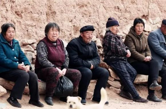 Người xưa dặn kỹ: '3 không hỏi, 4 không ăn, 5 không chạm' Nguoi xua dan ky: '3 khong hoi, 4 khong an, 5 khong cham'