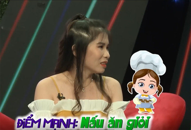 Thầy giáo vừa đàn vừa hát cua gái khiến bà mối cũng muốn giành bấm nút - Hình 2 Thay giao vua dan vua hat cua gai khien ba moi cung muon gianh bam nut-Hinh-2
