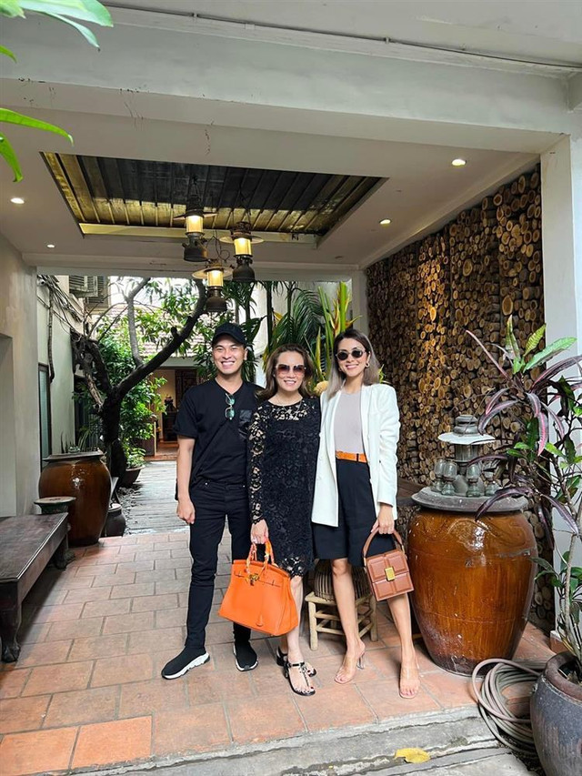 Hà Tăng 'đầu 2 thứ tóc' xuống phố, thời cô Trúc nay còn đâu Ha Tang 'dau 2 thu toc' xuong pho, thoi co Truc nay con dau