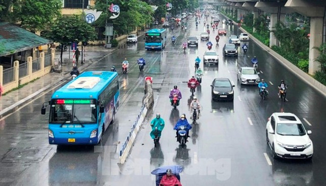 Thấy gì sau 2 ngày tách dòng ô tô, xe máy trên đường Nguyễn Trãi - Hình 5 Thay gi sau 2 ngay tach dong o to, xe may tren duong Nguyen Trai-Hinh-5