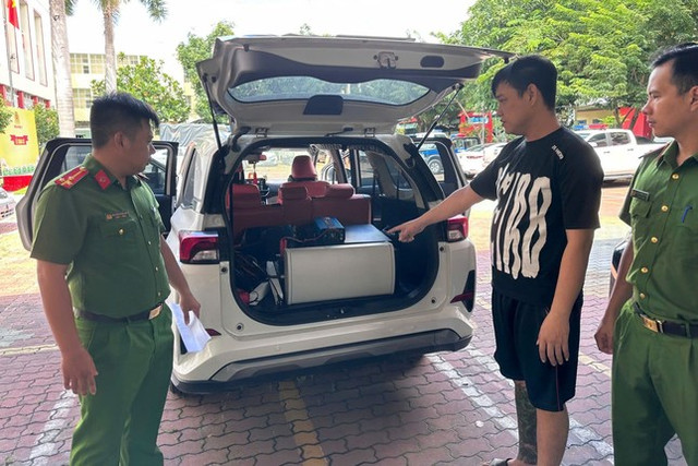 TP HCM: Bắt nhóm người xâm nhập mạng viễn thông trái phép TP HCM: Bat nhom nguoi xam nhap mang vien thong trai phep