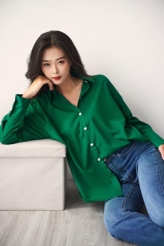 Cô sinh viên ngành Ngôn ngữ đa tài bén duyên với nghệ thuật - Hình 11 Co sinh vien nganh Ngon ngu da tai ben duyen voi nghe thuat-Hinh-11