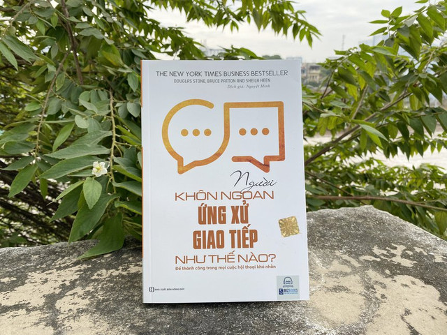 Hiểu về nghệ thuật giao tiếp qua những cuốn sách Hieu ve nghe thuat giao tiep qua nhung cuon sach