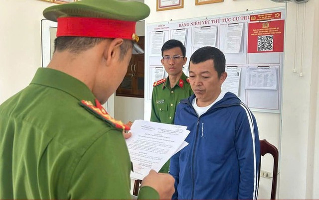Nhân viên dùng cồn y tế pha rượu khiến 2 người tử vong Nhan vien dung con y te pha ruou khien 2 nguoi tu vong