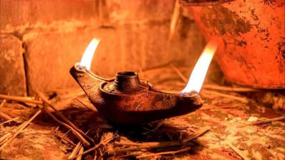 Tại sao ngọn đèn luôn cháy trong lăng mộ Tần Thủy Hoàng? - Hình 3 Tai sao ngon den luon chay trong lang mo Tan Thuy Hoang?-Hinh-3