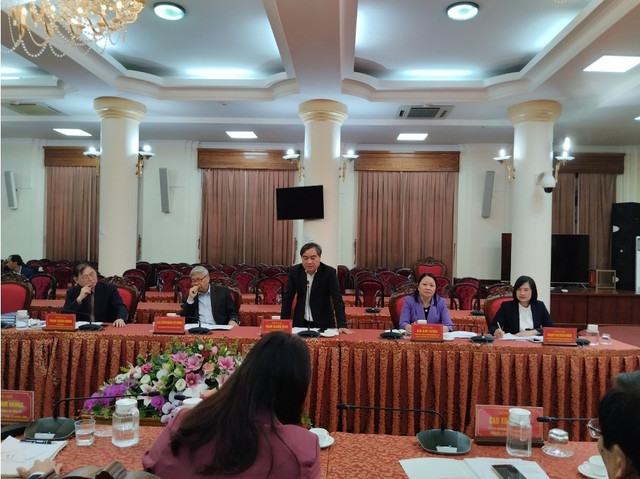 Đảng đoàn Liên hiệp các Hội Khoa học và Kỹ thuật Việt Nam làm việc với Tỉnh ủy Nam Định - Hình 3 Dang doan Lien hiep cac Hoi Khoa hoc va Ky thuat Viet Nam lam viec voi Tinh uy Nam Dinh-Hinh-3