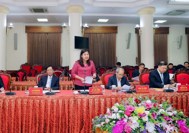 Đảng đoàn Liên hiệp các Hội Khoa học và Kỹ thuật Việt Nam làm việc với Tỉnh ủy Nam Định - Hình 2 Dang doan Lien hiep cac Hoi Khoa hoc va Ky thuat Viet Nam lam viec voi Tinh uy Nam Dinh-Hinh-2
