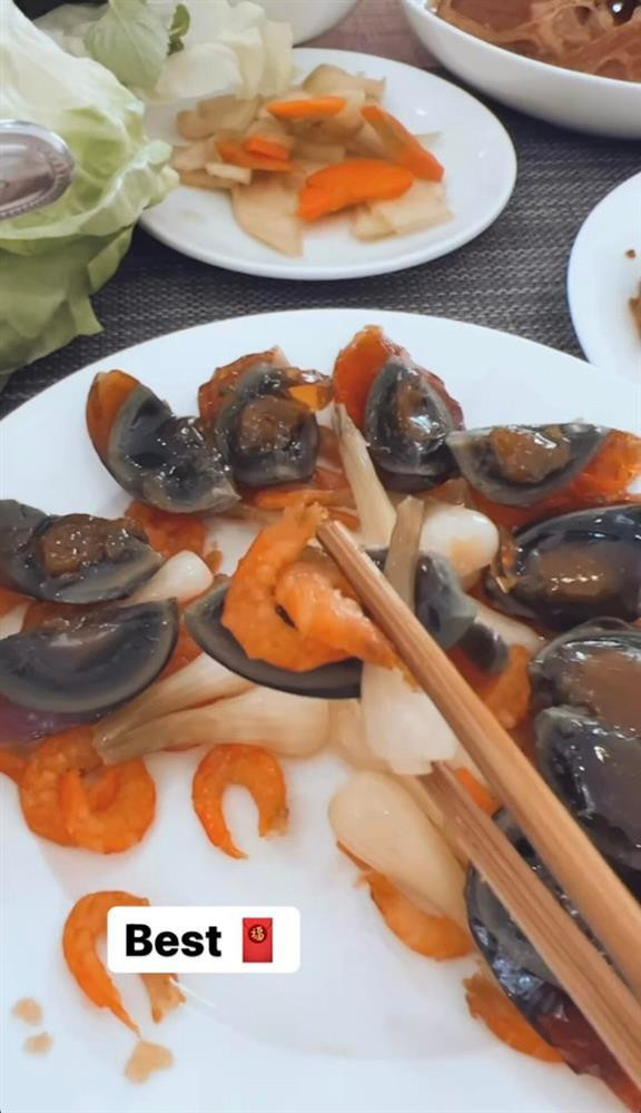 Hà Tăng mách cách "giải tán" nồi thịt kho hột vịt nhanh gọn đỡ ngấy - Hình 2 Ha Tang mach cach