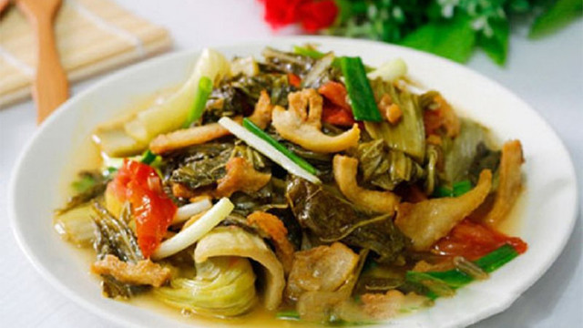 Thêm chút gia vị này vào, mỡ lợn trắng mềm để cả năm không hỏng - Hình 2 Them chut gia vi nay vao, mo lon trang mem de ca nam khong hong-Hinh-2