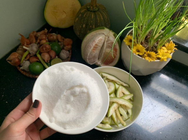 Ăn bưởi đừng bỏ phần này, làm 4 món ngon lạ chống ngán, cả nhà tròn mắt - Hình 5 An buoi dung bo phan nay, lam 4 mon ngon la chong ngan, ca nha tron mat-Hinh-5