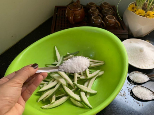Ăn bưởi đừng bỏ phần này, làm 4 món ngon lạ chống ngán, cả nhà tròn mắt - Hình 3 An buoi dung bo phan nay, lam 4 mon ngon la chong ngan, ca nha tron mat-Hinh-3
