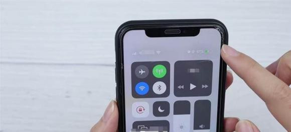 Nhiều người sạc điện thoại sai cách, hướng dẫn bạn phương pháp sạc đúng cách nhất - Hình 6 Nhieu nguoi sac dien thoai sai cach, huong dan ban phuong phap sac dung cach nhat-Hinh-6