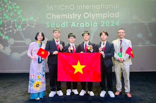 Việt Nam đứng thứ hai thế giới về kết quả Olympic Hóa học quốc tế Viet Nam dung thu hai the gioi ve ket qua Olympic Hoa hoc quoc te