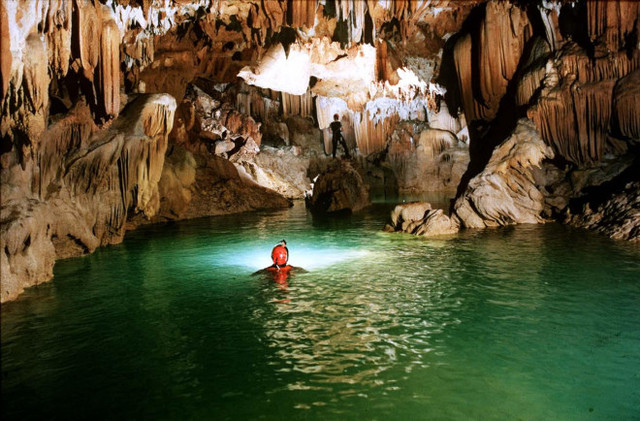 Phong Nha - Kẻ Bàng lọt top điểm đến hấp dẫn nhất năm 2022 - Hình 3 Phong Nha - Ke Bang lot top diem den hap dan nhat nam 2022-Hinh-3