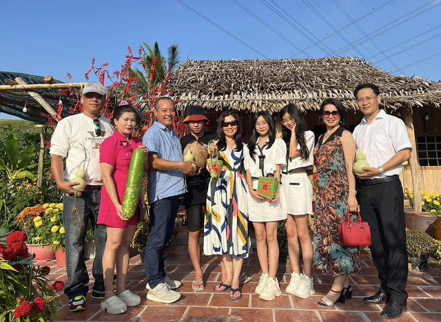 Cô gái 25 tuổi dựng khu vườn 1500m2 như cổ tích - Hình 7 Co gai 25 tuoi dung khu vuon 1500m2 nhu co tich-Hinh-7