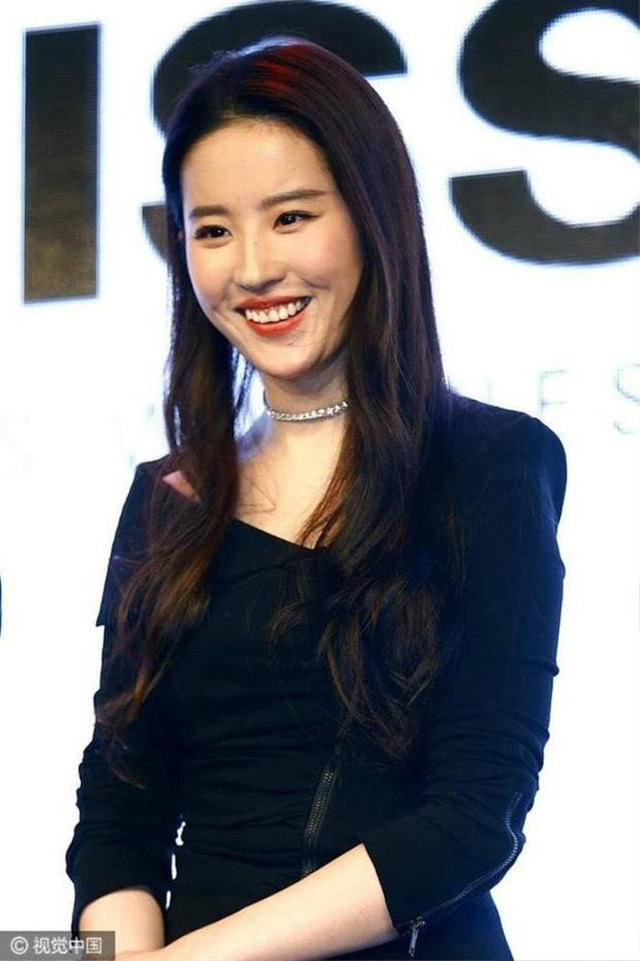 Ảnh cũ cấp 2 của Lưu Diệc Phi đẹp mê lòng người - Hình 5 Anh cu cap 2 cua Luu Diec Phi dep me long nguoi-Hinh-5