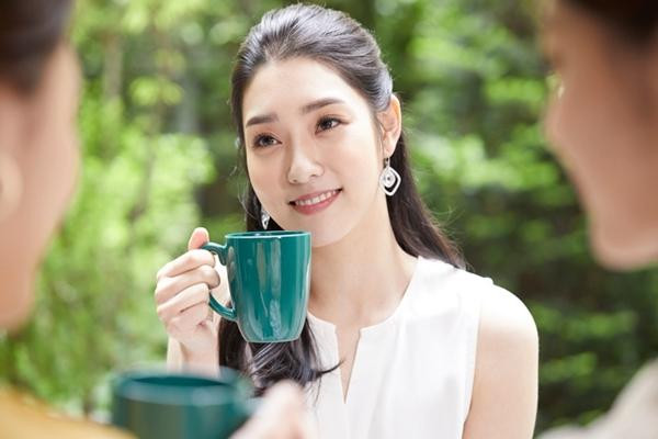 Em trai giới thiệu người yêu khiến cả nhà tôi ngỡ ngàng Em trai gioi thieu nguoi yeu khien ca nha toi ngo ngang