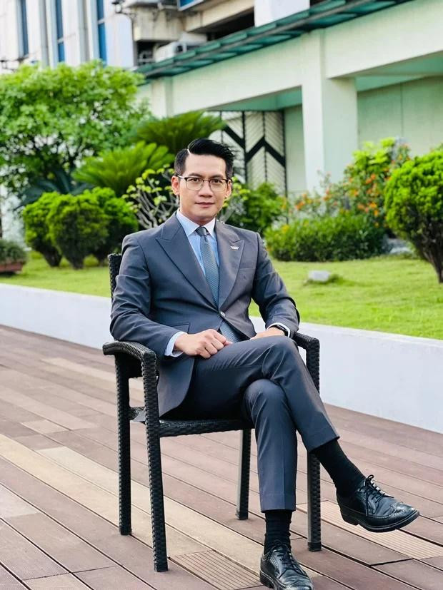 BTV Tuấn Dương: Sở hữu 30 giây để đời và hôn nhân kín tiếng - Hình 3 BTV Tuan Duong: So huu 30 giay de doi va hon nhan kin tieng-Hinh-3