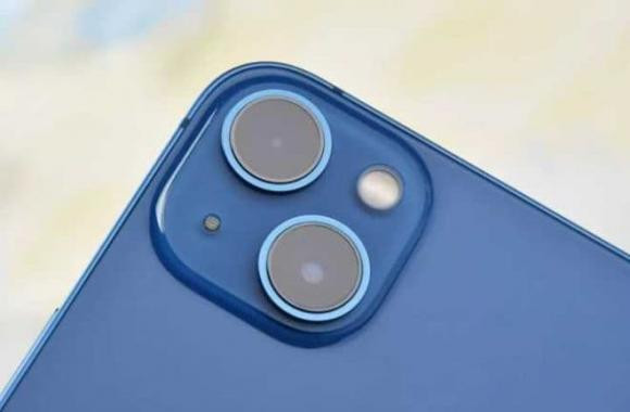 Giữa iPhone 11, iPhone 12 và iPhone 13, nên mua cái nào tốt hơn? - Hình 4 Giua iPhone 11, iPhone 12 va iPhone 13, nen mua cai nao tot hon?-Hinh-4