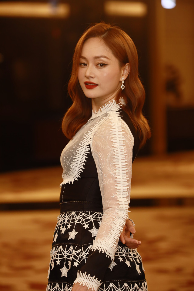 Diễn viên Lan Phương: 'Đóng cặp với Doãn Quốc Đam là trải nghiệm kỳ quặc' Dien vien Lan Phuong: 'Dong cap voi Doan Quoc Dam la trai nghiem ky quac'