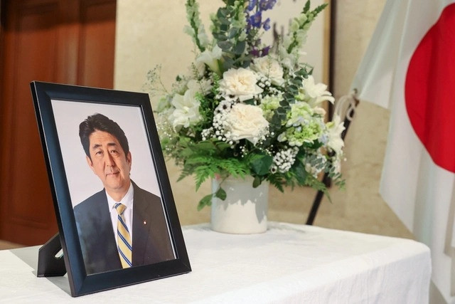 Lãnh đạo Việt Nam tiễn biệt cố Thủ tướng Shinzo Abe Lanh dao Viet Nam tien biet co Thu tuong Shinzo Abe