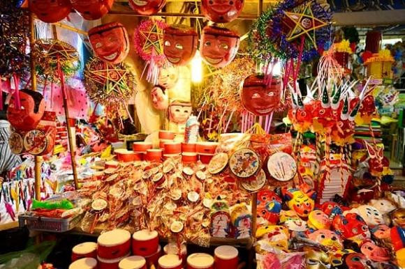 Vì sao Trung thu là ngày lễ mang ý nghĩa đoàn tụ gia đình? Vi sao Trung thu la ngay le mang y nghia doan tu gia dinh?