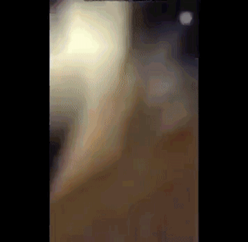 Sao Viet dinh su co livestream: Xau dep phoi bay, do hay mac ke?-Hinh-4