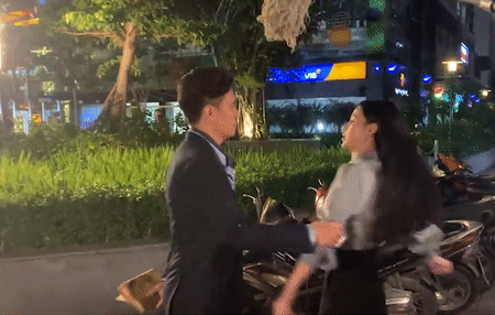 Hậu trường cảnh Minh (Lương Thu Trang) bị Hoàng (Việt Anh) cưỡng hôn.