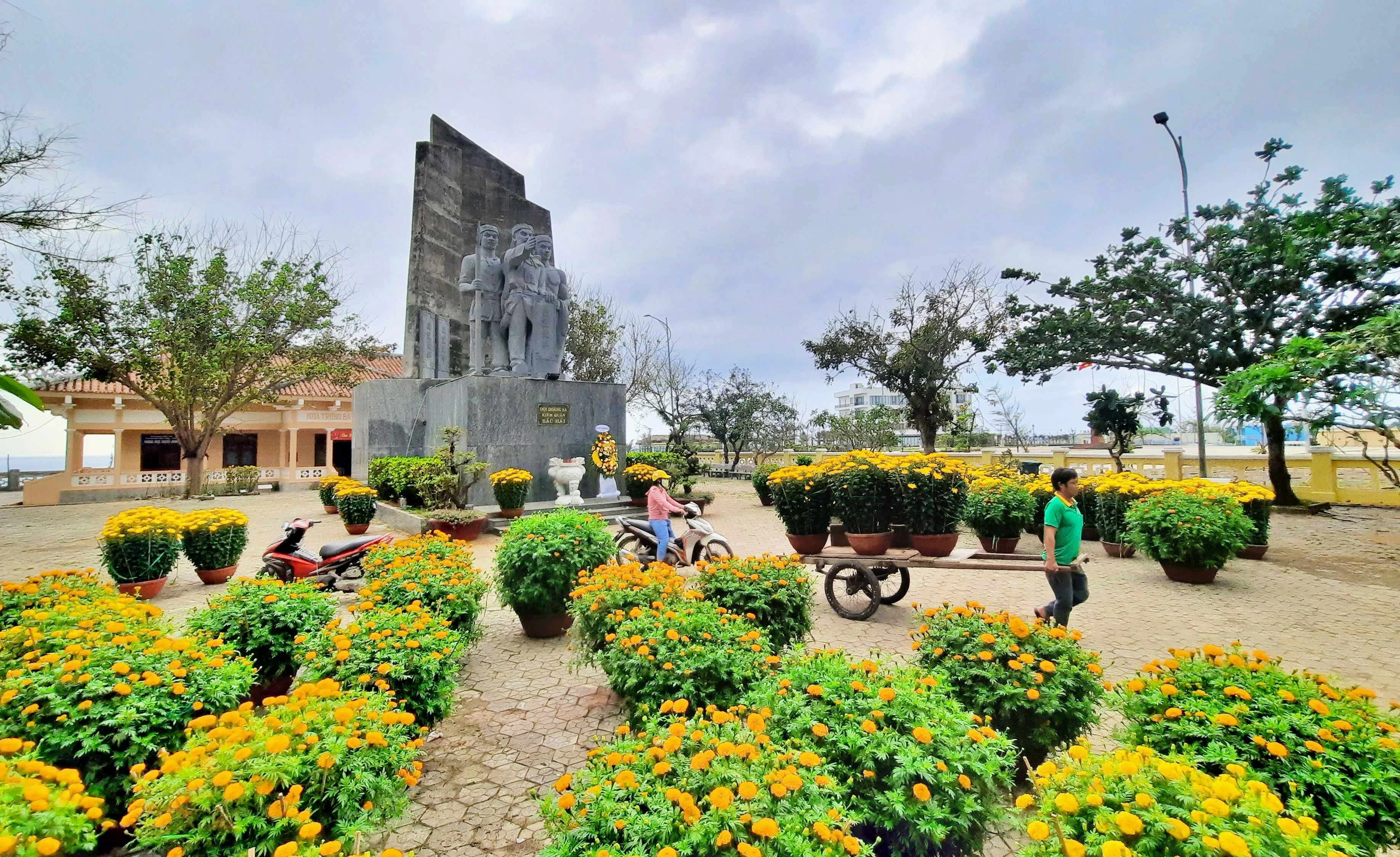 Sắc xuân đã về trên quê hương Hải đội Hoàng Sa