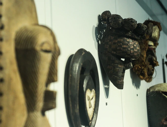 Loạt cổ vật cực quý của thế giới lần đầu xuất hiện tại Việt Nam