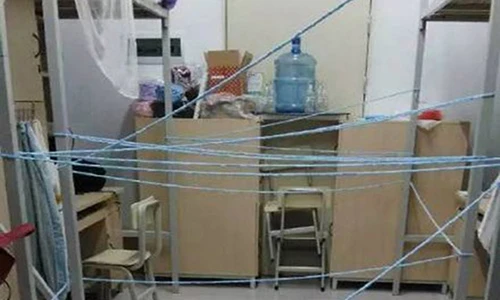 Bá đạo cách chống trộm cực đơn giản chỉ bằng cốc hoặc ghế