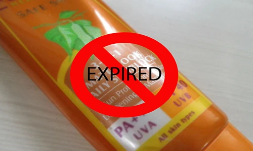 Cách nhận biết kem chống nắng đã hết hạn sử dụng