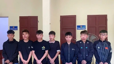 Kịp thời ngăn chặn nhóm thanh niên dùng hung khí chuẩn bị hỗn chiến