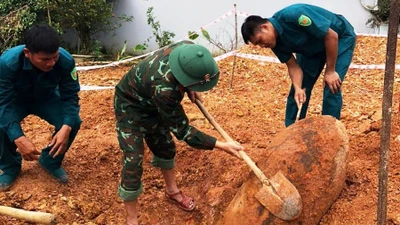 Hủy nổ thành công quả bom gần 300 kg ở Thanh Hóa