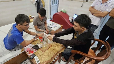 Bắt giam 3 đối tượng rủ nhau chơi ma túy trong khách sạn