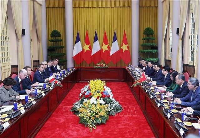 Chủ tịch nước Lương Cường và Tổng thống Pháp Emmanuel Macron hội đàm. Ảnh: Lâm Khánh/TTXVN Chủ tịch nước Lương Cường và Tổng thống Pháp Emmanuel Macron hội đàm. Ảnh: Lâm Khánh/TTXVN
